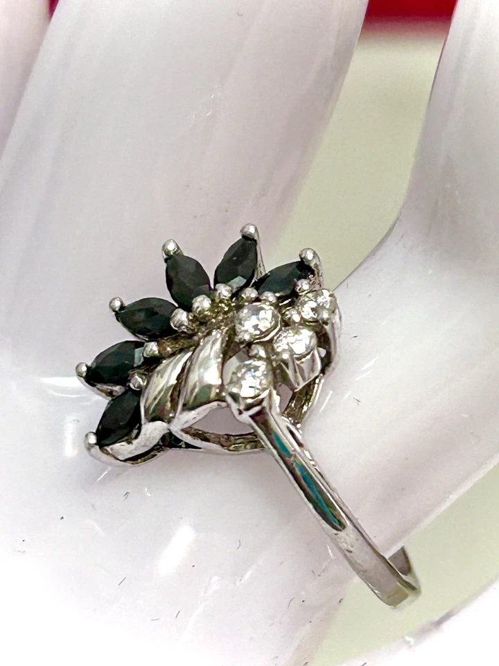 925 Black Sapphire Cz Ring Avon Sz 6.  - Image 2 of 4