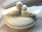 BEAUTIFUL Vintage WESTMORELAND White Milk Glass LOVEBIRDS ON NEST