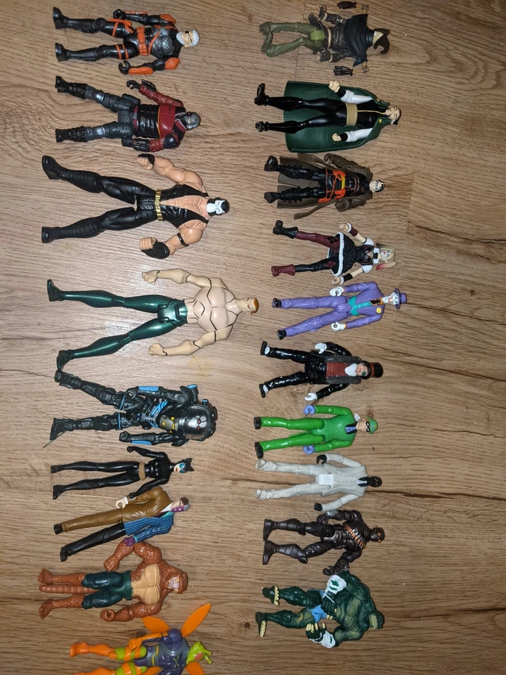 Lote de figuras de acción Batman Villano Héroes Infinitos Universo Marvel Foto 2 de 4