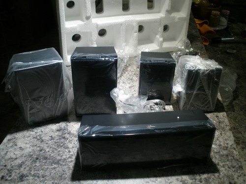 SAMSUNG 5 PIECE SURROUND SOUND HOME THEATER SPEAKERS PS-EC1-2,PS-ES2-1,PS-ES1-4