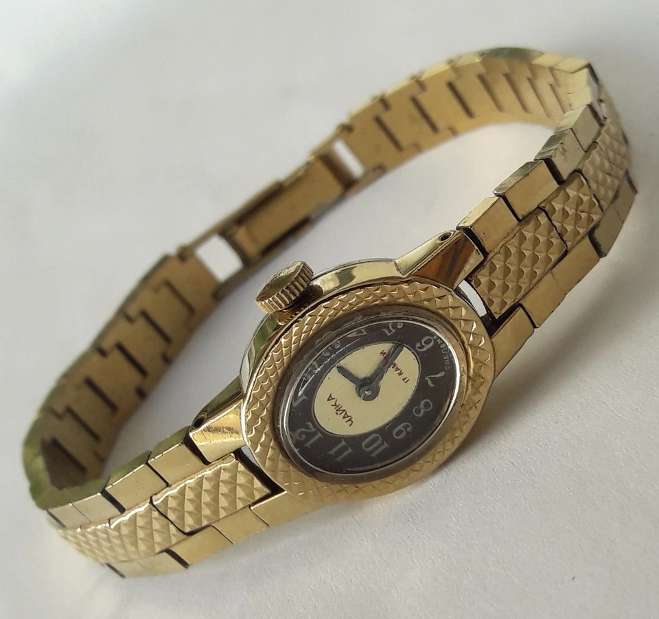 Винтажные позолоченные наручные часы CAIKA (Чайка) с ручным заводом советского производства - Изображение 2 из 4