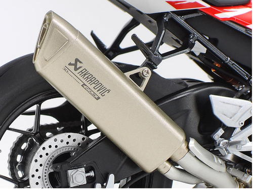 TAMIYA 1/12 HONDA CBR1000RR-R FIREBLADE SP 30TH MOTORCYCLE MODEL KIT 14141 F/S - Picture 10 of 20