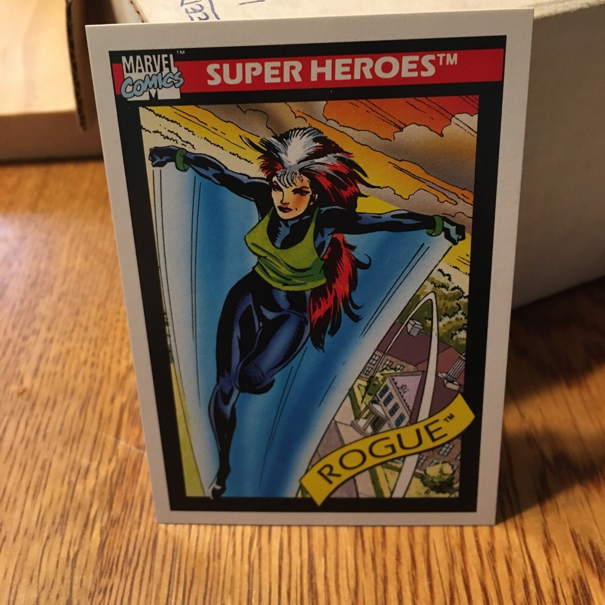 1990 Impel Marvel Universe Series 1.# 41 ROGUE SUPER HERO CARD