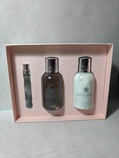 Molton Brown Delicious Rhubarb Rose Travel Set: EDT, Shower Gel, Body Lotion
