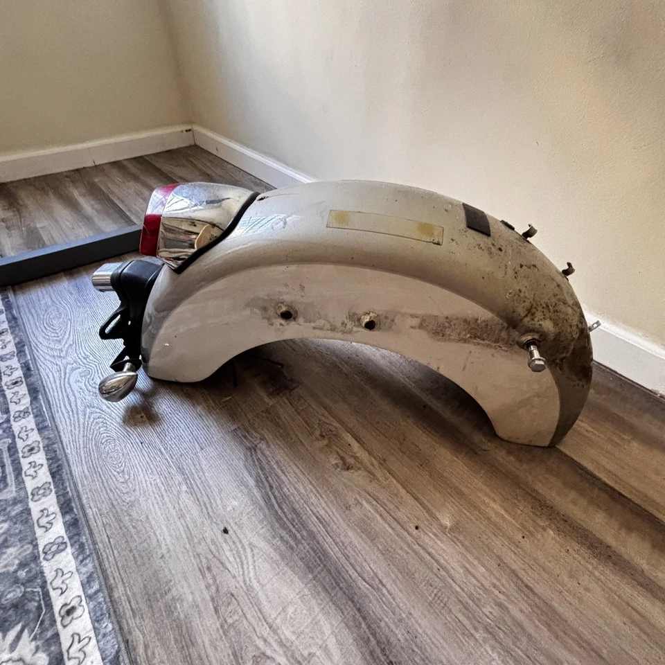 Guardabarros trasero Honda Shadow ACE 1100 ACE VT1100 1996 Foto 2 de 4