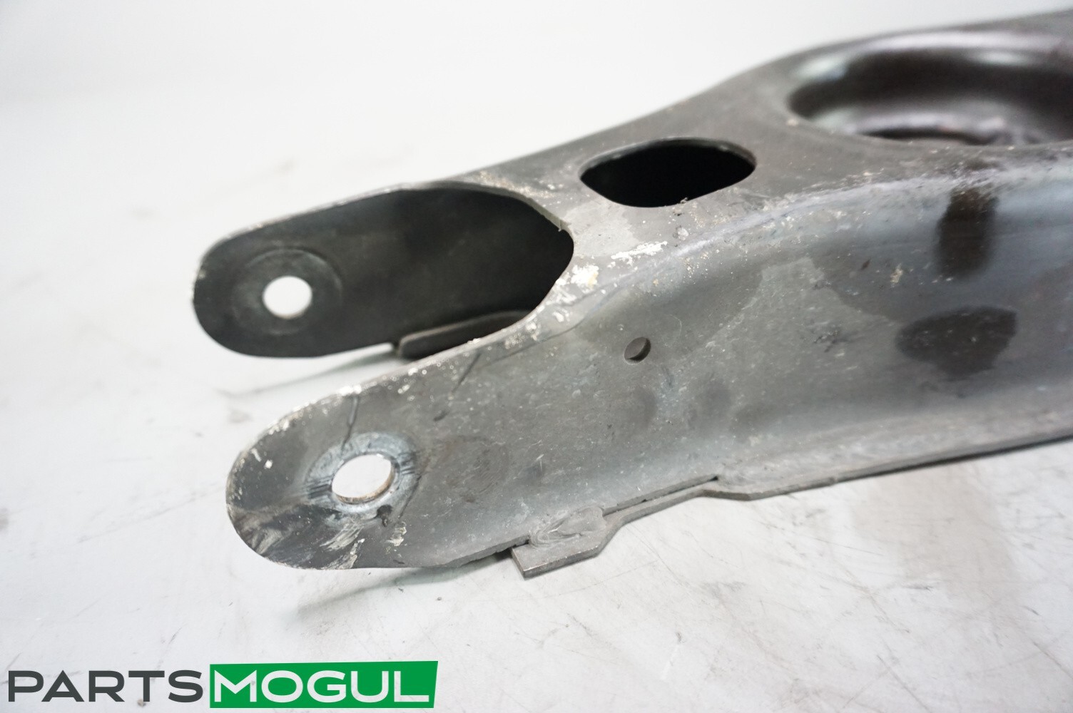 2014-2020 MASERATI QUATTROPORTE LEFT REAR CONTROL ARM OEM