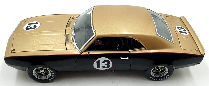 GMP 1/18 Scale diecast 13024 - 1968 Smokey Yunick Camaro #13 - Image 3 of 4