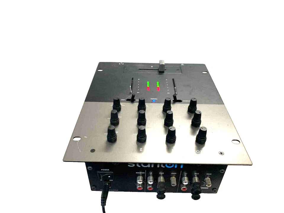 Stanton SMX202 2 Channel DJ Mixer With 2 Band EQ And Gain Control Per Channel US - Image 2 of 4
