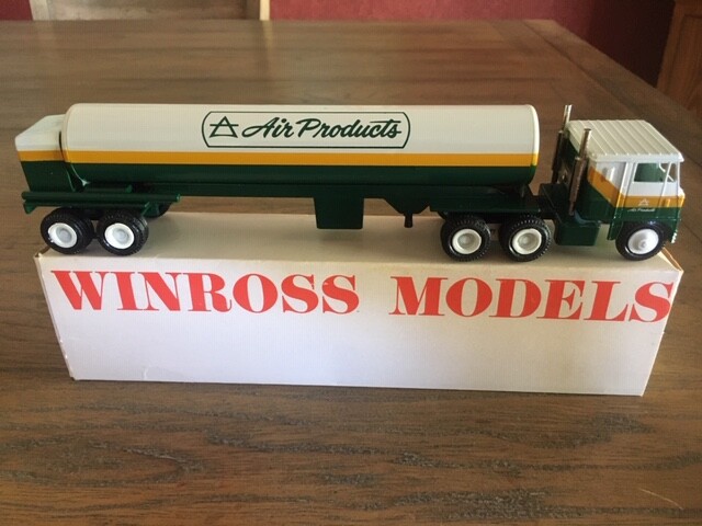 winross model trucks