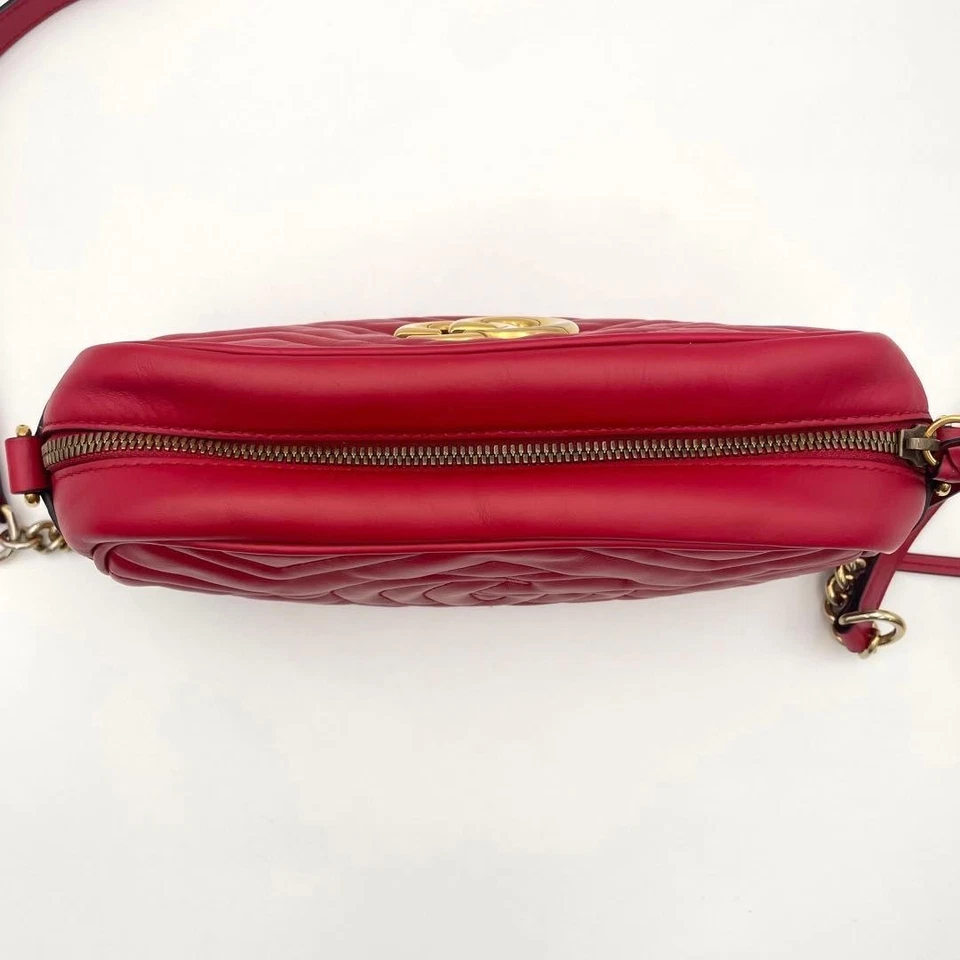 Bolso de hombro GUCCI Marmont cadena en rojo excelente estado Foto 4 de 4