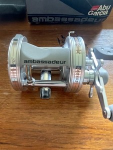 baitcasting combos KastKing Royale Legend Pro Baitcaster Rod and Reel Combo 8.0:1 / Right Handed / 6'8