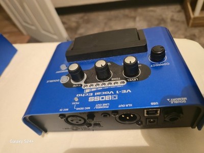 BOSS VE-1 Vocal Echo Digital Echo Effects Pedal for Microphone