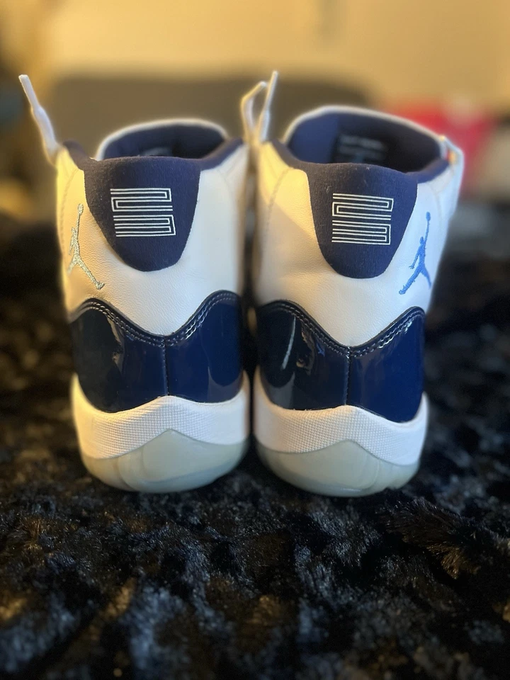 尺码 10.5 - Jordan 11 Retro Win Like 82 二手 — 第 4/4 张图片