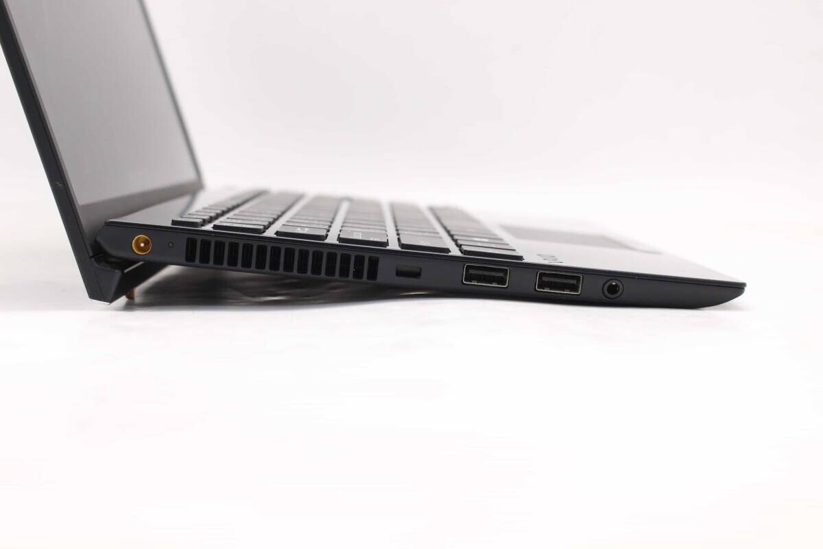 SONY VAIO VJPJ11C12N i5 8GB/SSD256GB SSD win11pro 12.5in Black