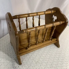 Vintage Ethan Allen Heirloom Maple Magazine Rack #10-9019