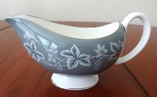 *MOSELLE GRAY BONE CHINA 2 CUP FTD GRAVY BOAT WEDGWOOD 1962-1964-B45-E
