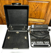 Vintage Remington Rand Model 7 Portable Noiseless Typewriter 1940's w/ Case thumbnail