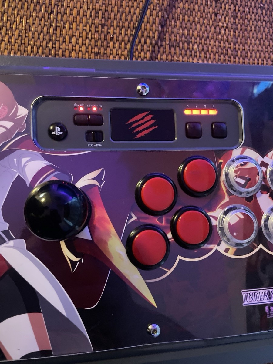 Mad Catz TE-S+ FightStick Street Fighter V Under Night In