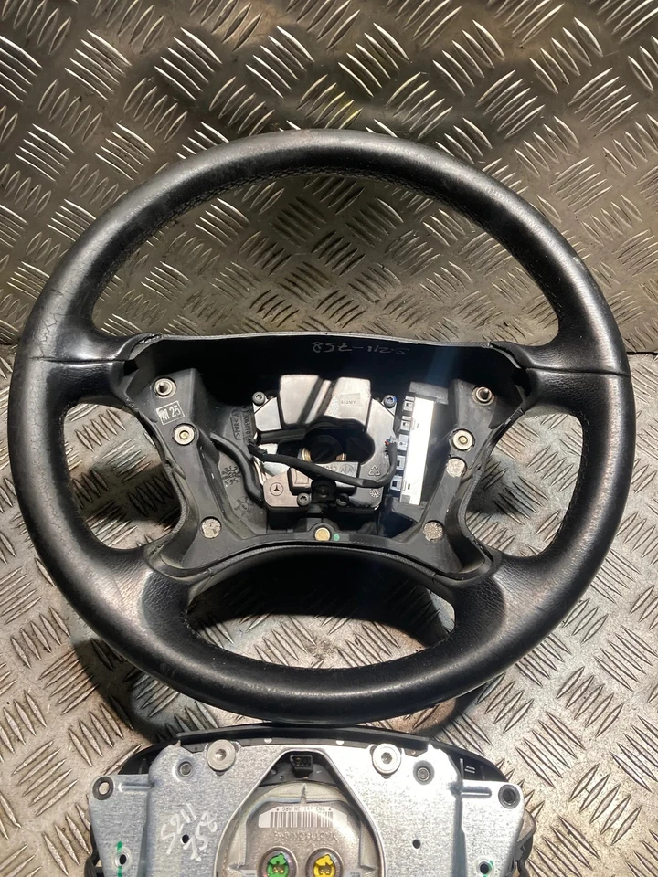 MERCEDES-BENZ E CLS Class W211 W219 Complete Black Steering Wheel 2194602803 - Image 4 of 4