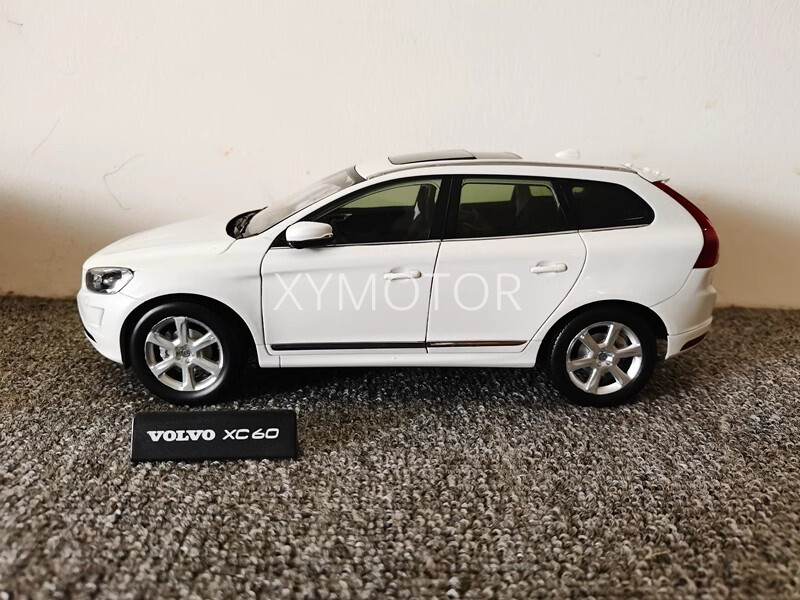 1/18 Volvo XC60 2015 SUV Diecast Car Model Toys kids gifts