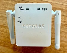 NETGEAR WN3000RPv2 Wi-Fi Booster Range Extender Plug-In Powerline Adapter White