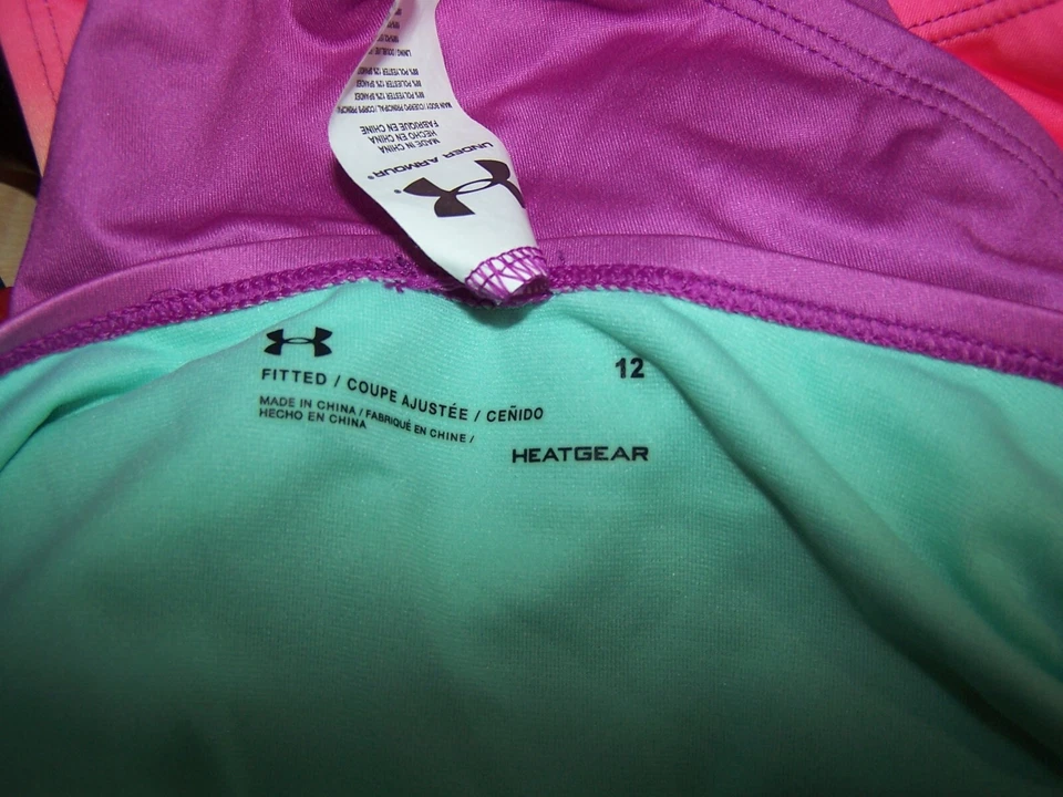 Traje de baño Under Armour Heatgear ajustado espalda deportiva de una pieza - niñas talla 12 Foto 3 de 3