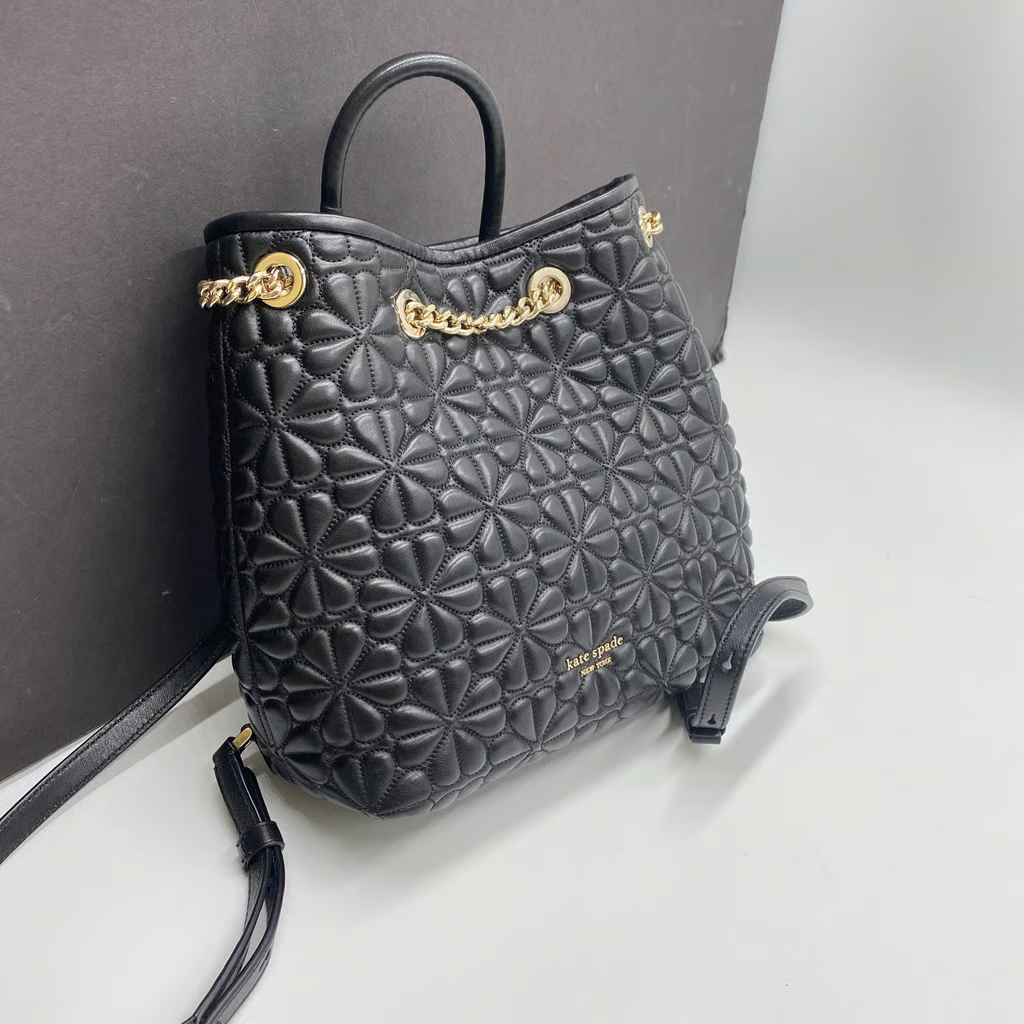 完売品＋関税込★KATE SPADE★bloom medium backpack K4370*即発 完売品＋関税込☆KATE SPADE☆bloom medium backpack K4370*即発
