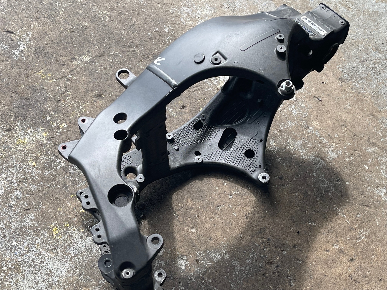 2014 Kawasaki Ninja Zx10r Frame Chassis EZ Cln Main ZX10 R 20112015