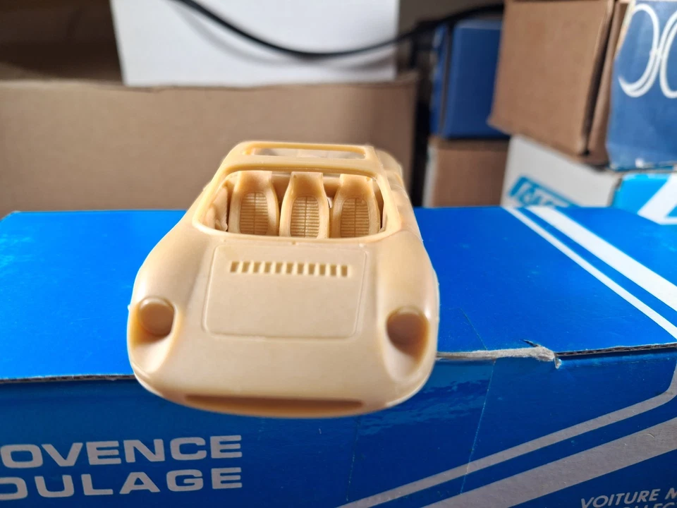 PROVENCE MOULAGE KIT FERRARI 365P SALONE DI PARIGI 1966 SCALA 1/43 - Immagine 2 di 4