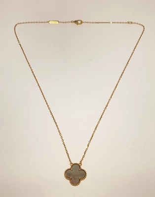Van Cleef&Arpels / ヴィンテージ アルハンブラ/グレーシェル/5.0gネックレス/GLD/VCARP4KK00 Van Cleef & Arpels Vintage Alhambra Necklace GrayShell 5.0g Gold
