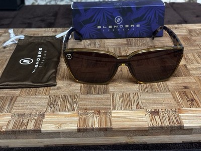 Blenders Mave X2 Square Sunglasses Polarized Brown Lens Tortoise Shell Frame