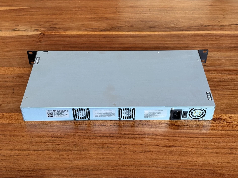 Netgate pfSense 7100 Firewall 19",gebraucht, voll funktionsfähig - Bild 2 von 3