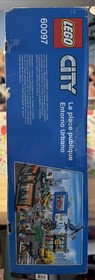 LEGO City 60097 City Square  New Sealed, Damaged box, 1683 Pieces,