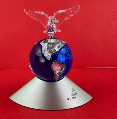 Swarovski NIB Auth Crystal Millennium Figurine Crystal Planet Dove