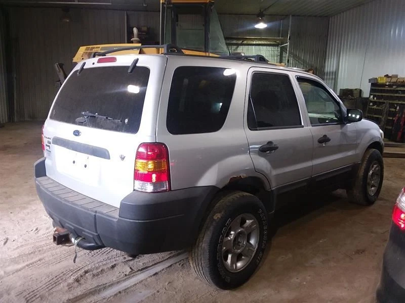 Головка блока цилиндров драйвера 3,0 л передняя подходит для 06–08 ESCAPE 1989233 - Изображение 3 из 4