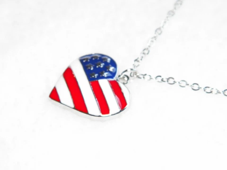 全新 20 英寸银色爱国珐琅项链 美国国旗 心形 Minmalist — 第 4/4 张图片