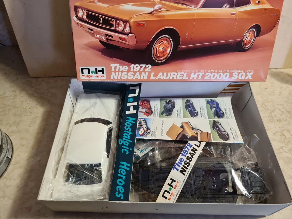 1:24 DOYUSHA NISSAN LAUREL HT 2000 SGX sealed - Immagine 2 di 2