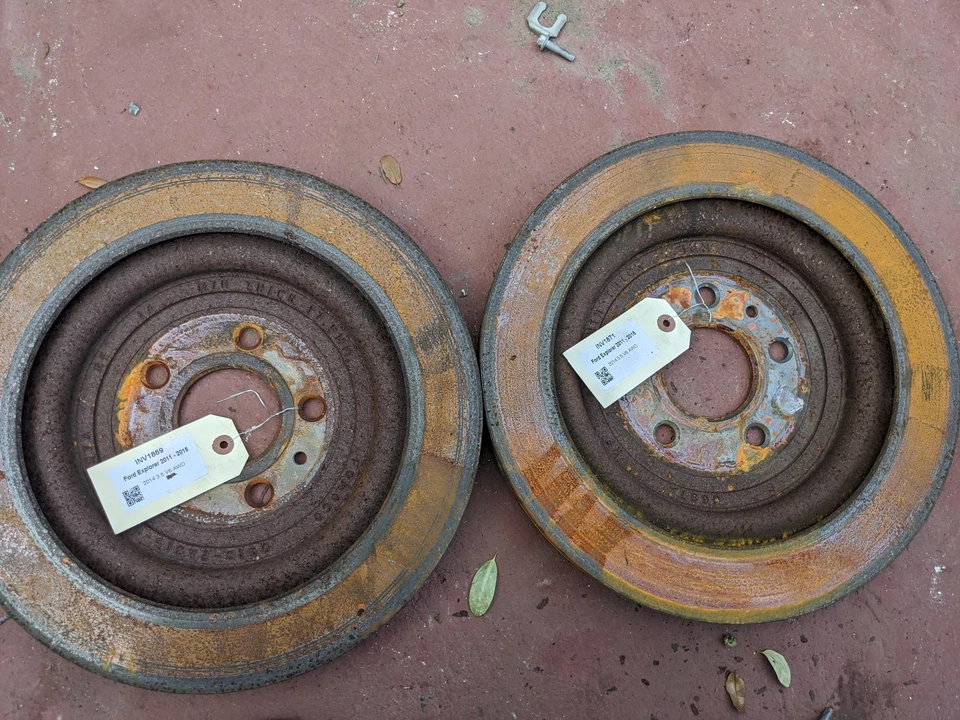 Disco rotor freno trasero derecho izquierdo Ford Explorer DG13-2A315-B 2013-2019 1 PIEZA Foto 2 de 4