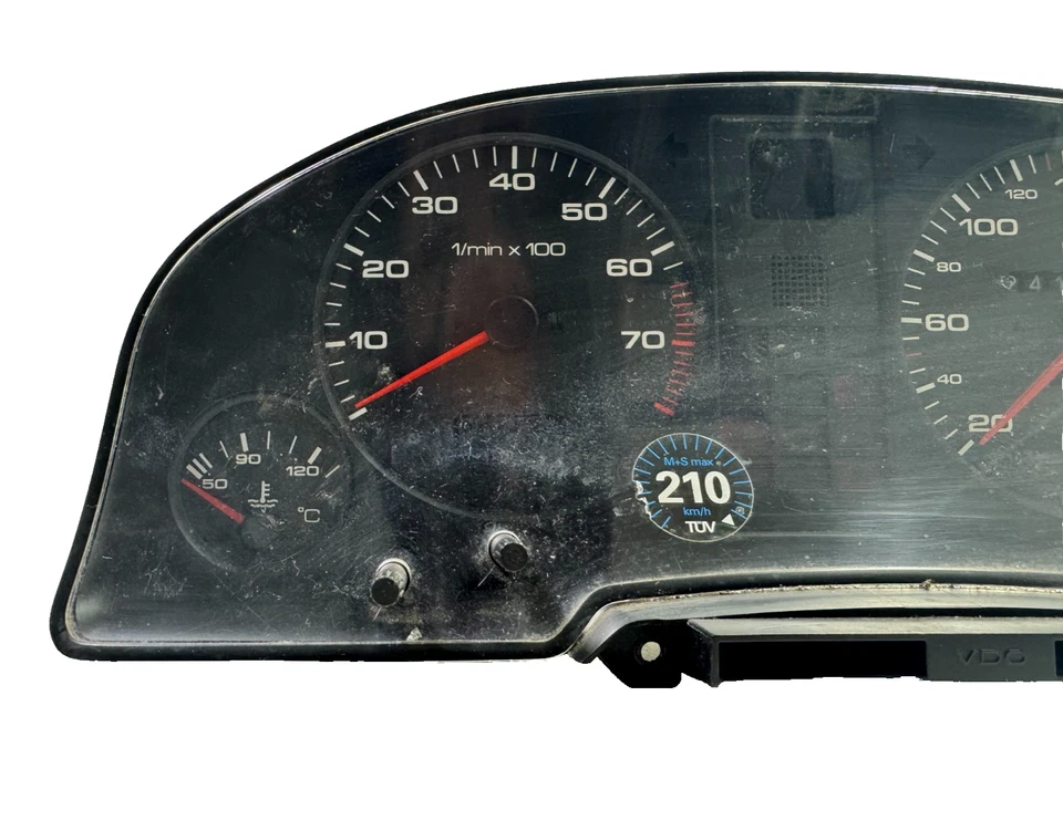 Tacho Audi 80 8A0919033 VDO 110008564001 - Bild 3 von 4