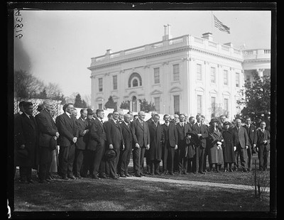 Photo:Washington DC White House Warren Harding Group 1921 or 1922