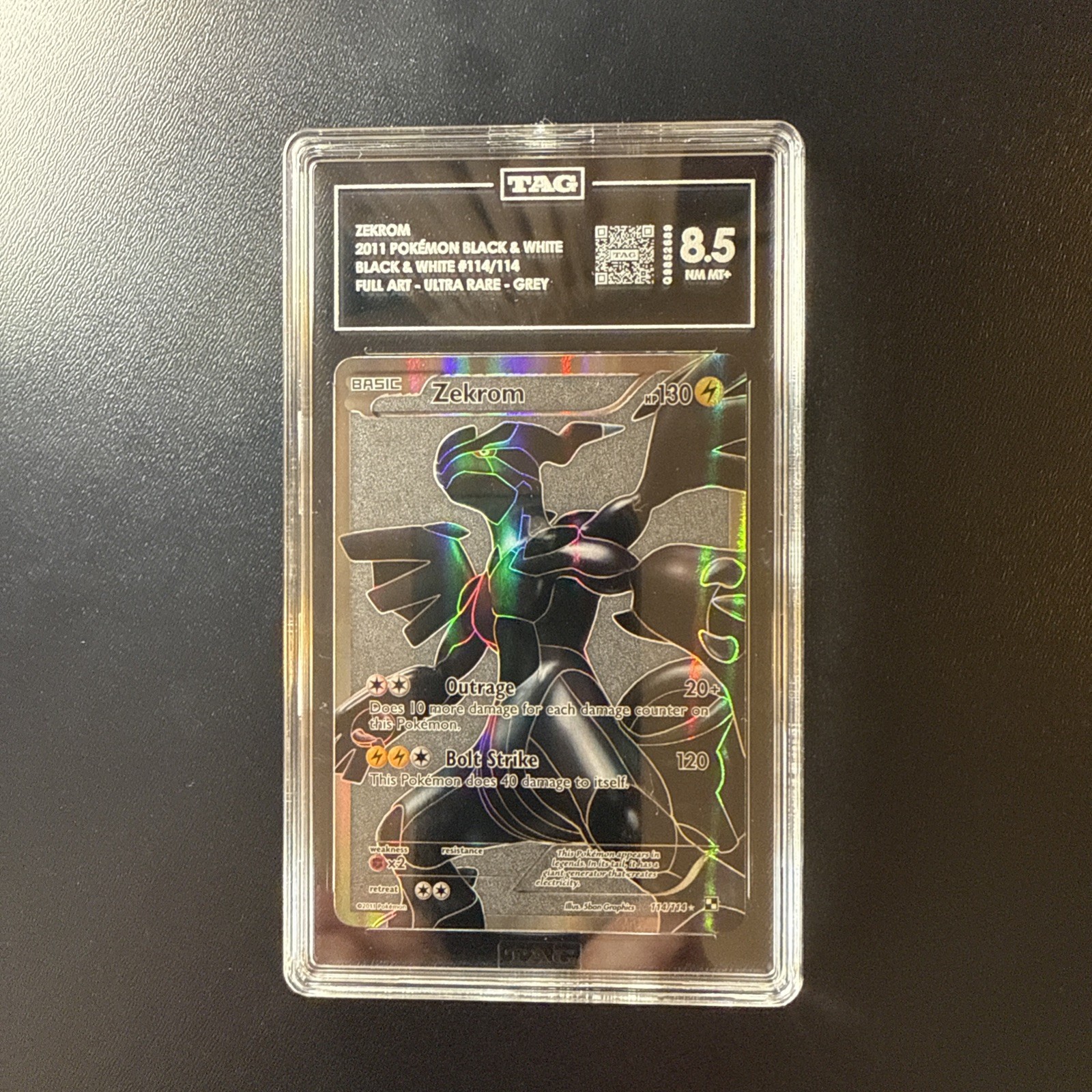 FREE SHIPPING Zekrom 114/114  Black & White Pokemon Card TAG 8.5 Gray Background