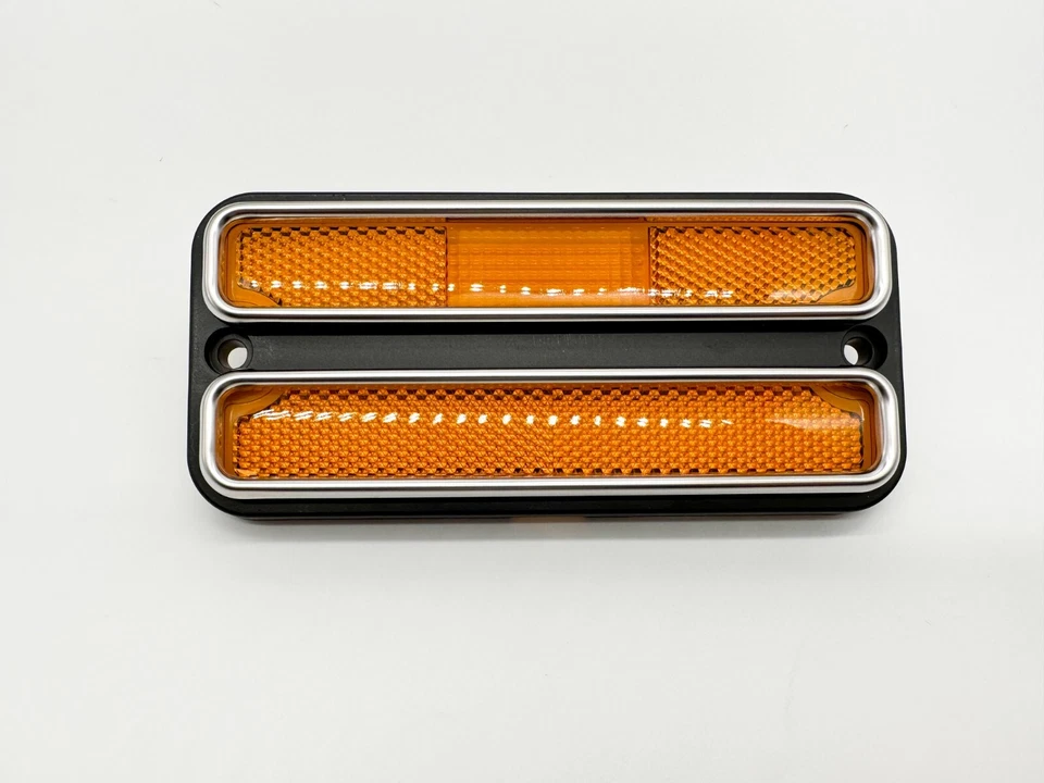 Luz de señalización lateral trasera del lado del conductor o del pasajero negra para camioneta Chevy K20 68-72 Foto 2 de 4