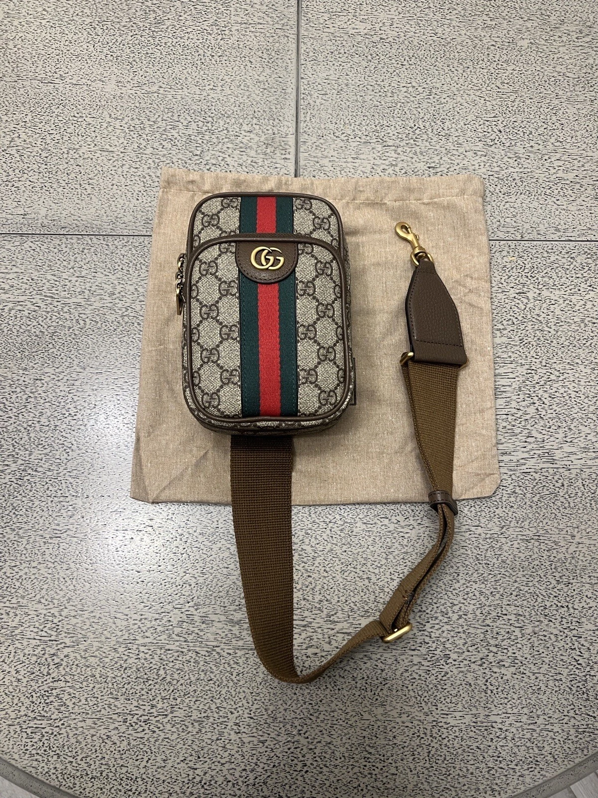 MINI SAC À BANDOULIÈRE D'OCCASION GUCCI BEIGE TOILE SUPRÊME OPHIDIA POUR HOMME DUST BAG