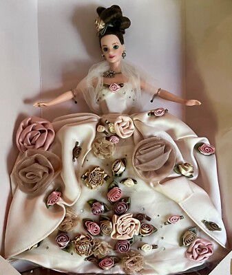 Barbie: ANTIQUE ROSE “FAO Schwarz Floral Signature” 1996
