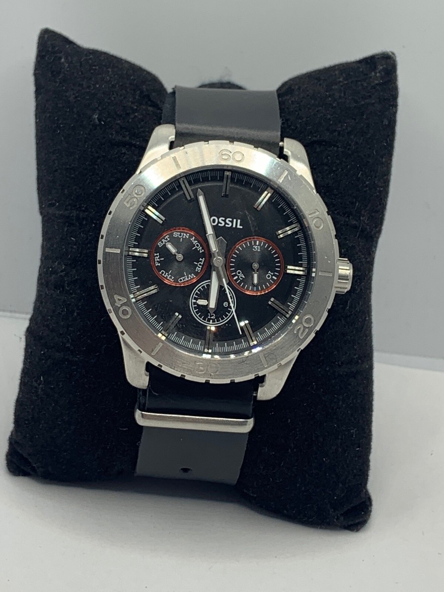 Fossil BQ1060 Unisex Black Leather Analog Black Dial Quartz