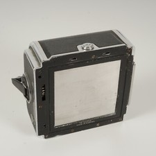 Hasselblad A12 V-Button Roll Film Back Chrome - NON-MATCHING SERIAL NUMBERS