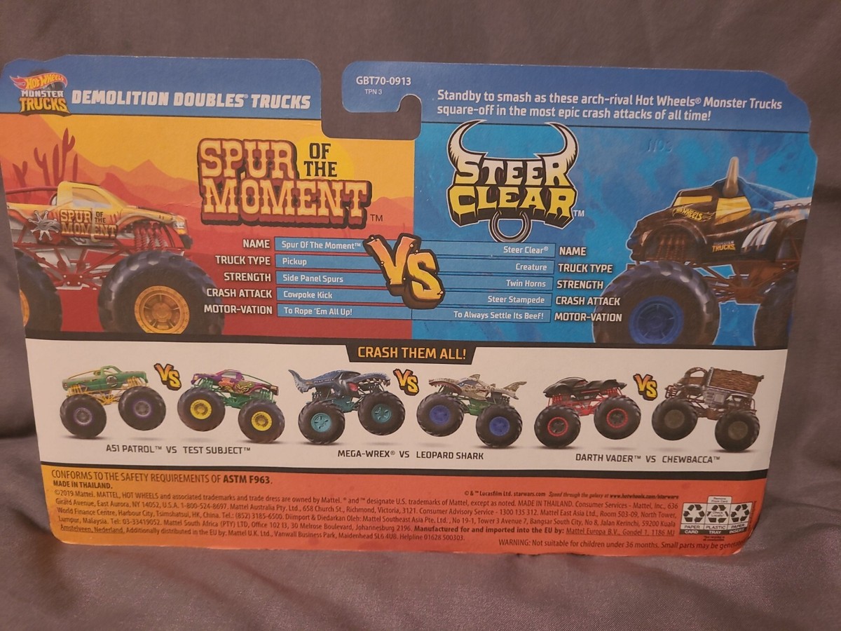 Hot Wheels Monster Trucks 1:64 Demolition Doubles 2-Pk - Spur Moment Vs  Steer Clear