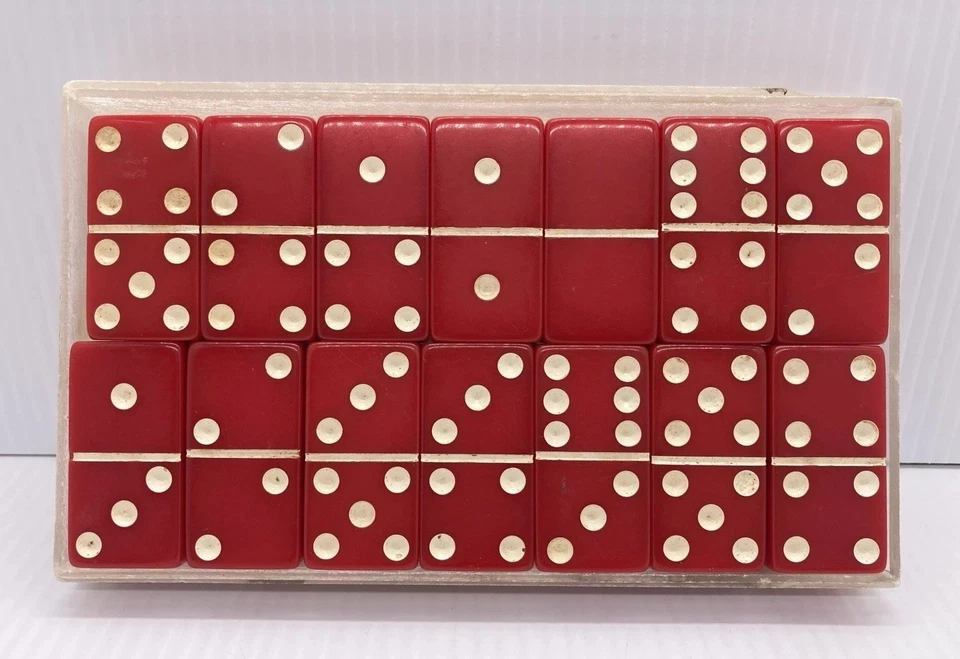 Vintage CRISLOID Set of 28 RED DOMINOES with Damaged Original Case - Image 2 of 4