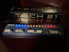 Tech 21 Bass Fly Rig Mint Condition in Original Box - Continental USA ONLY