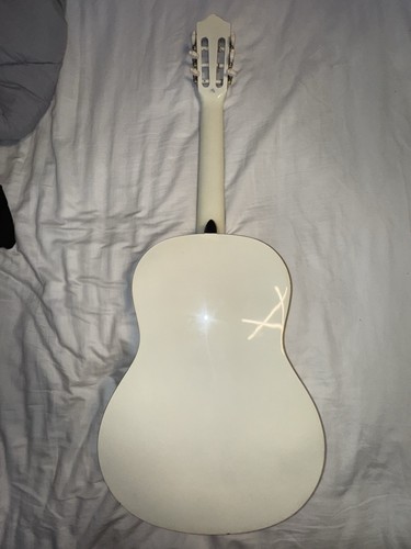 Ridgewood Classical Guitar - USED - GOOD CONDITION - UK SELLER π¬π§ - Picture 3 of 4